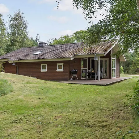 3 Bedroom Gorgeous In Casa de Férias