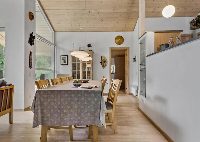 3 Bedroom Gorgeous In *