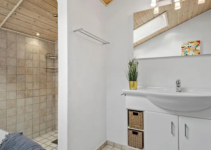 3 Bedroom Gorgeous In Σπίτι διακοπών Ringkøbing
